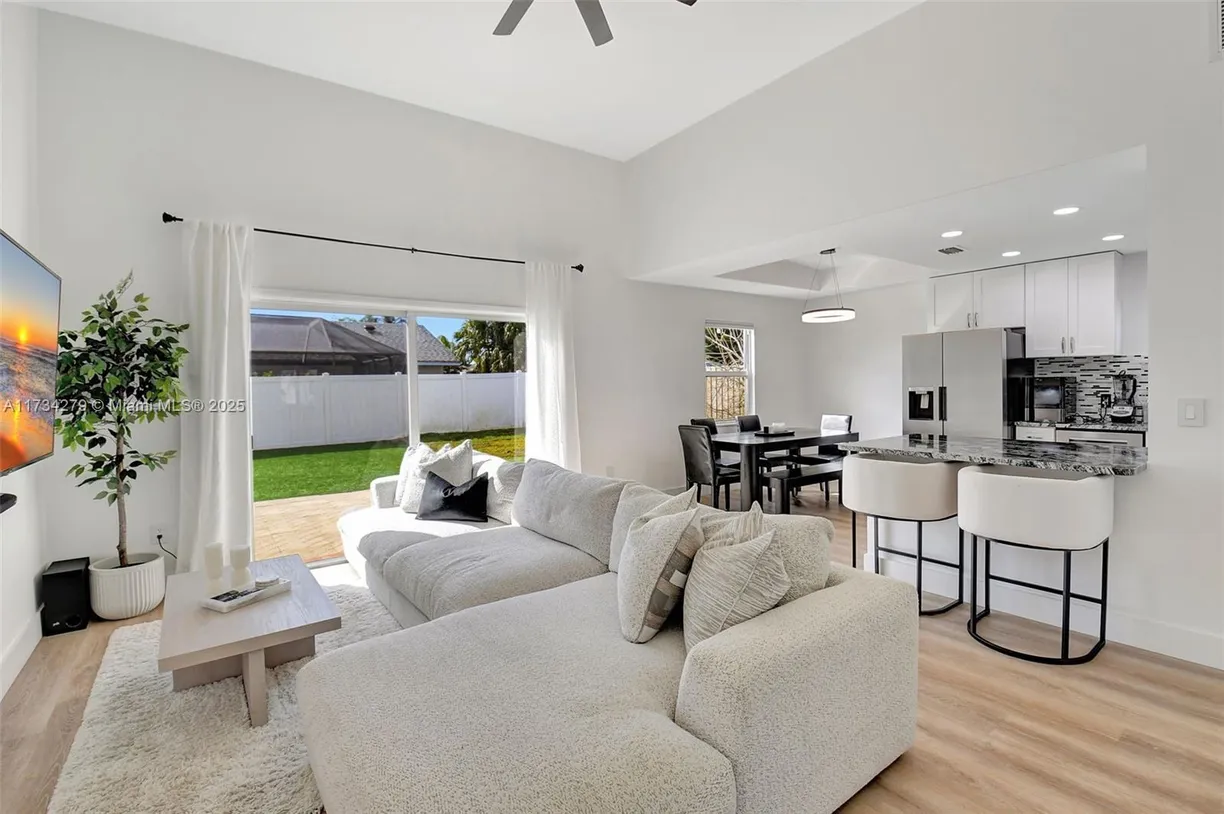 South Florida Real Estate | View 87 Cedar Ln | 2 Beds, 2 Baths