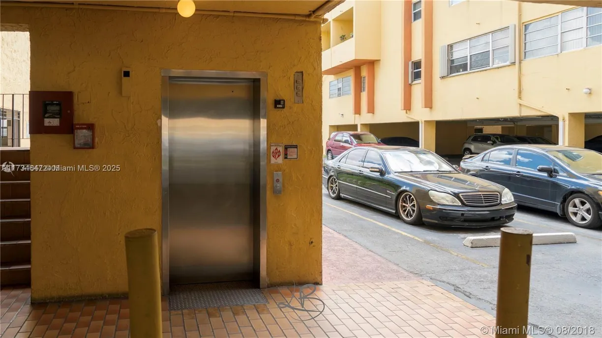 South Florida Real Estate | View 1555 W 44th Pl, 333B | 2 Beds, 1 Bath