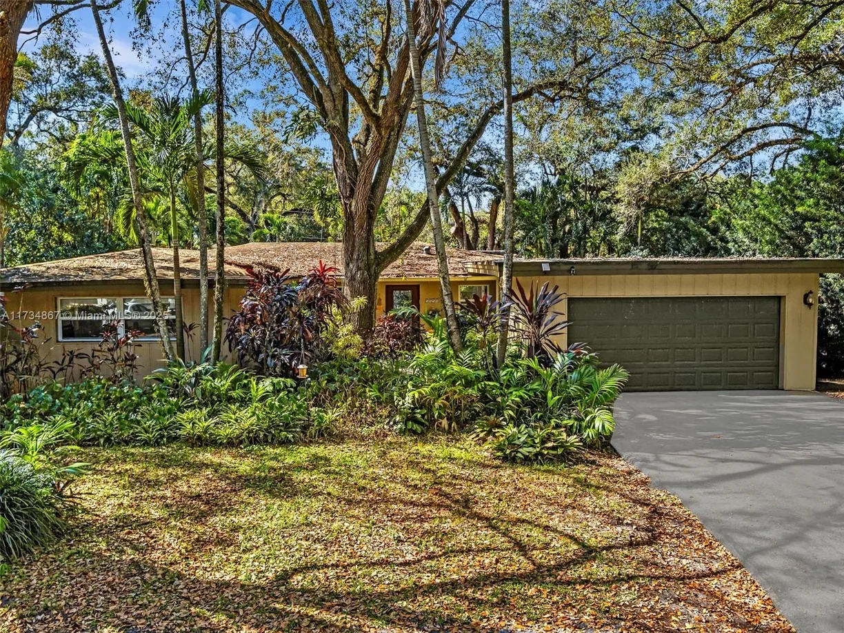 South Florida Real Estate | View 5850 SW 37th Ave | Listing