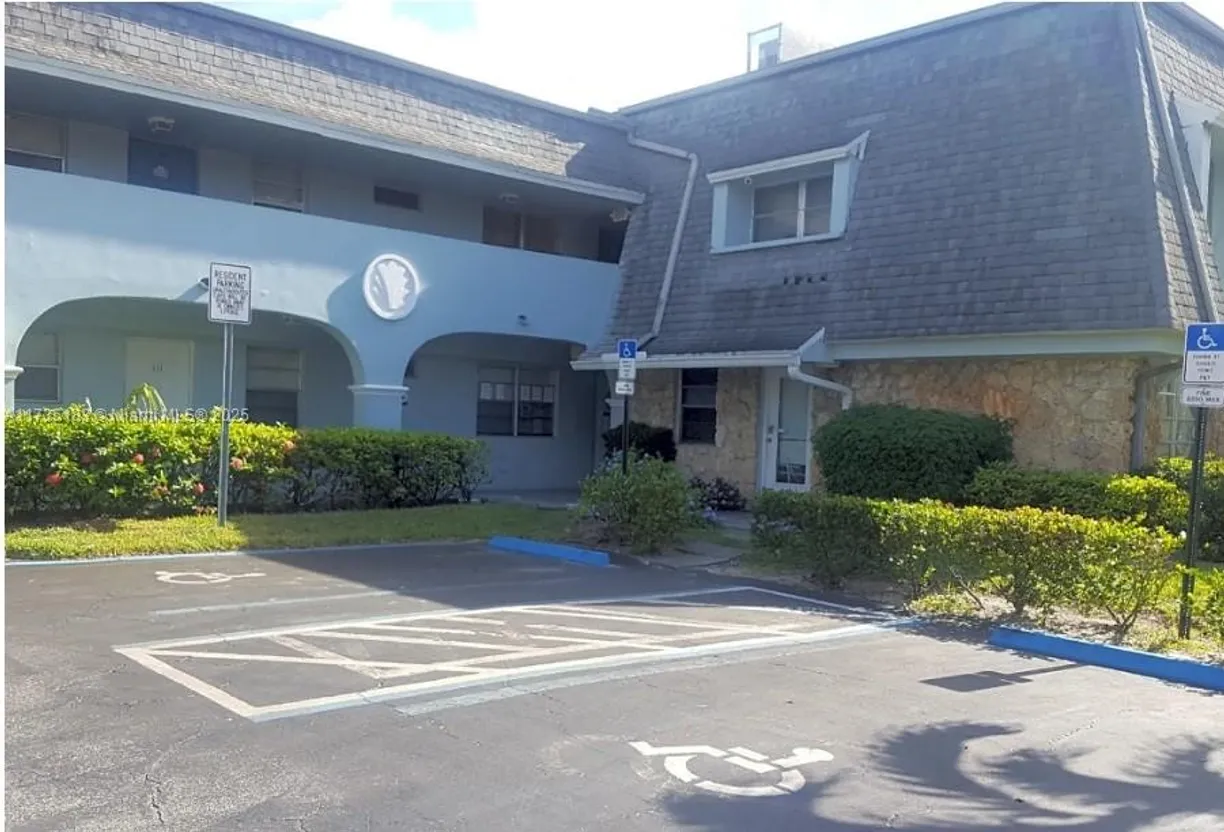 South Florida Real Estate | View 4251 NW 5th St, 256 | 1 Bath