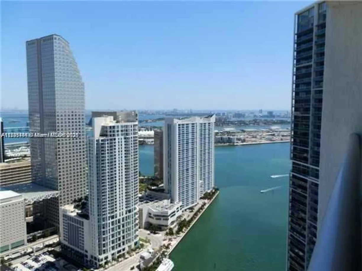 South Florida Real Estate | View 485 Brickell Ave, 4103 | 1 Bed, 1 Bath