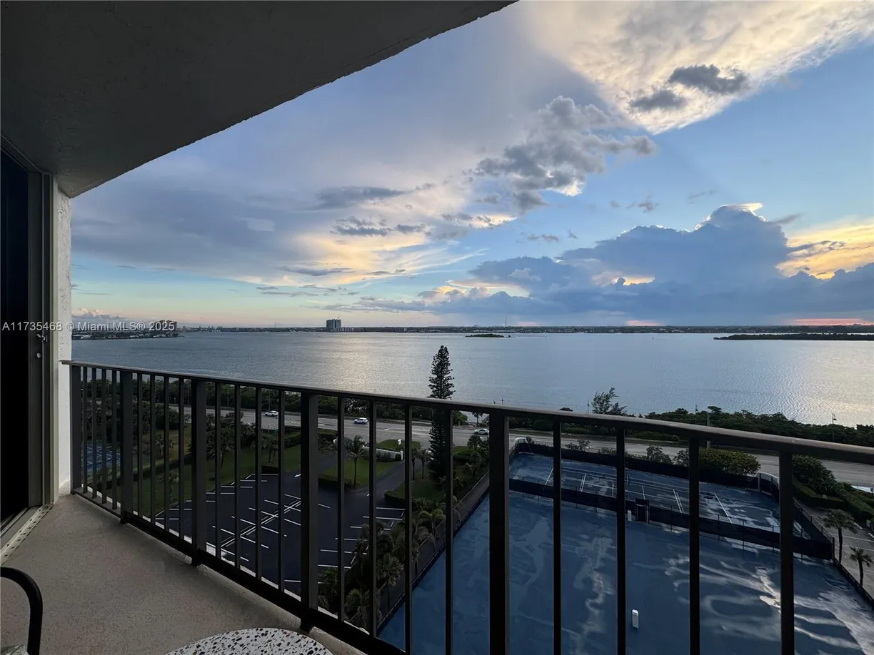 South Florida Real Estate | View 5420 N Ocean Dr, 1106 | Listing