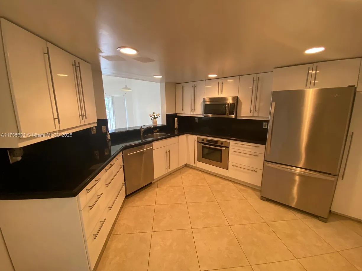 South Florida Real Estate | View 9777 Westview Dr, 1120 | 3 Beds, 2 Baths