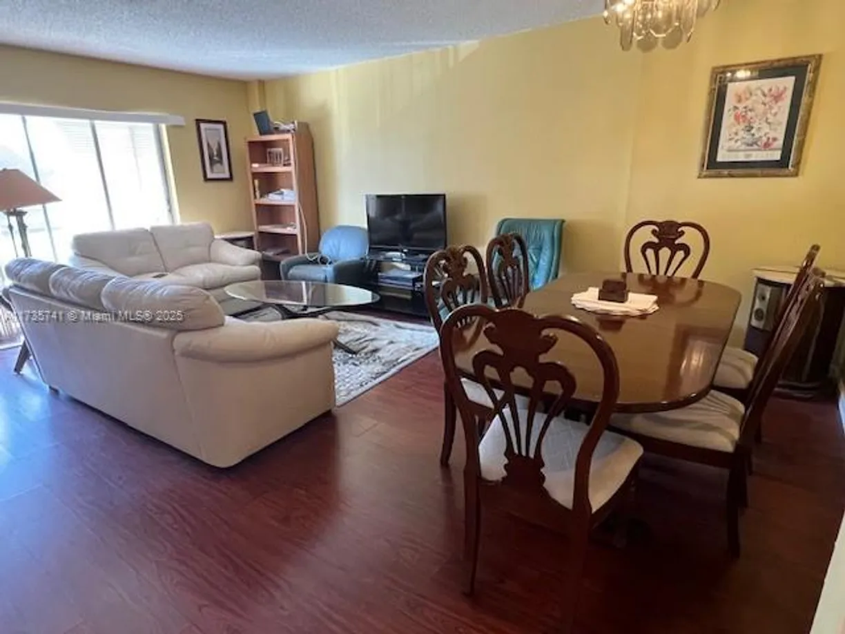 South Florida Real Estate | View 4170 Inverrary Dr, 305 | Listing