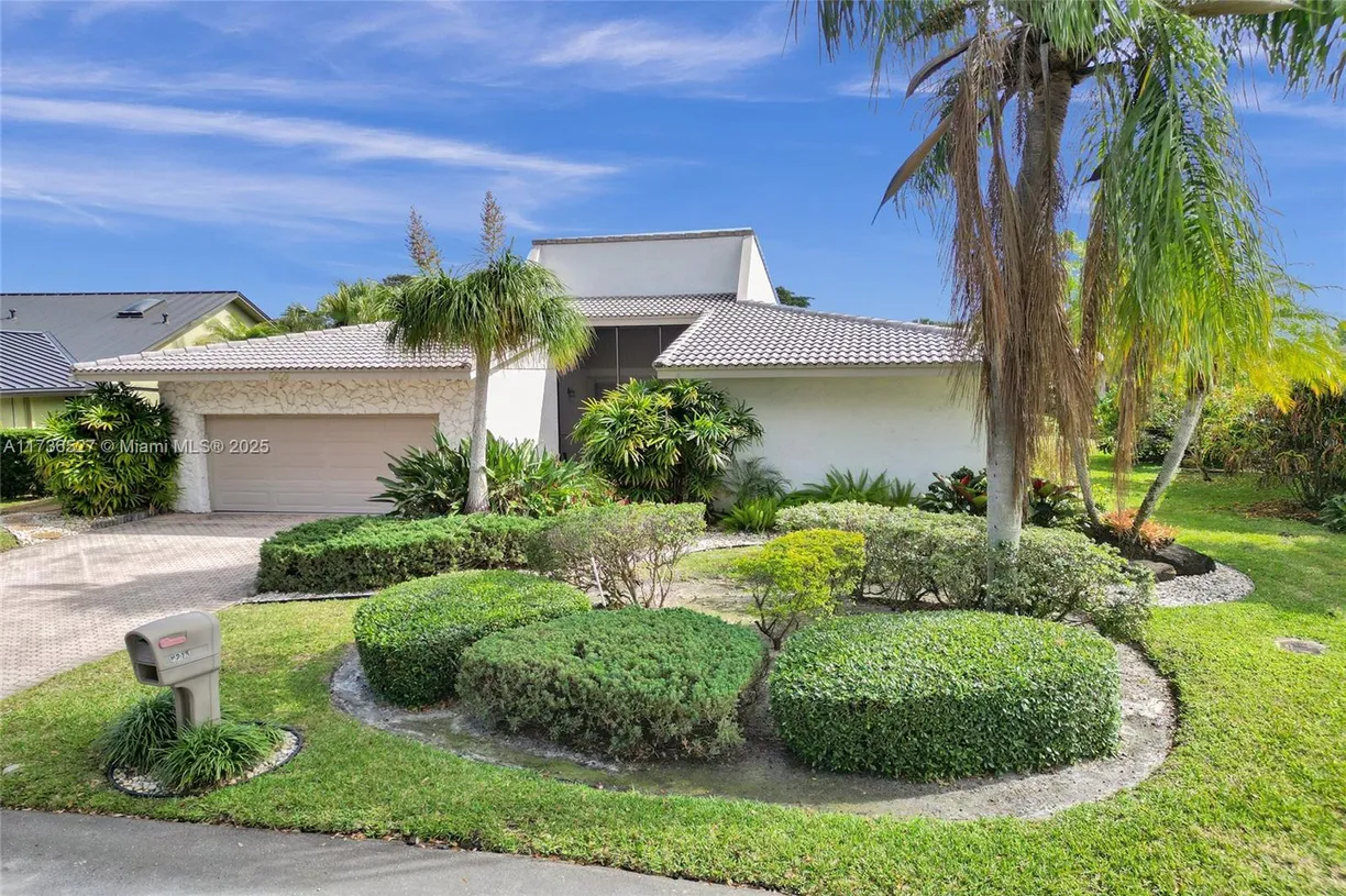 South Florida Real Estate | View 8218 NW 85th Ave | Listing