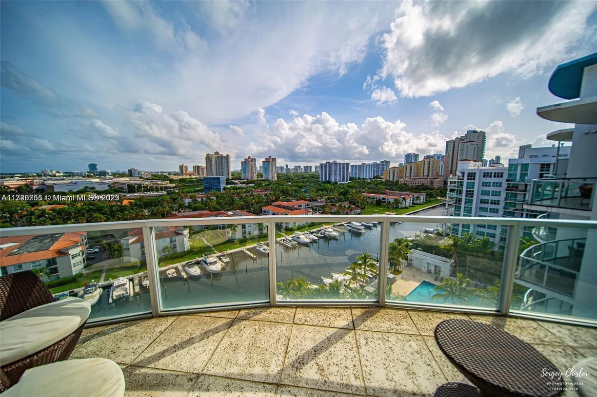 South Florida Real Estate | View 3029 NE 188th St, PH-1116 | 1 Bed, 2 Baths