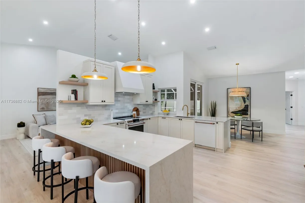 South Florida Real Estate | View 640 SW 101 Ave | Listing