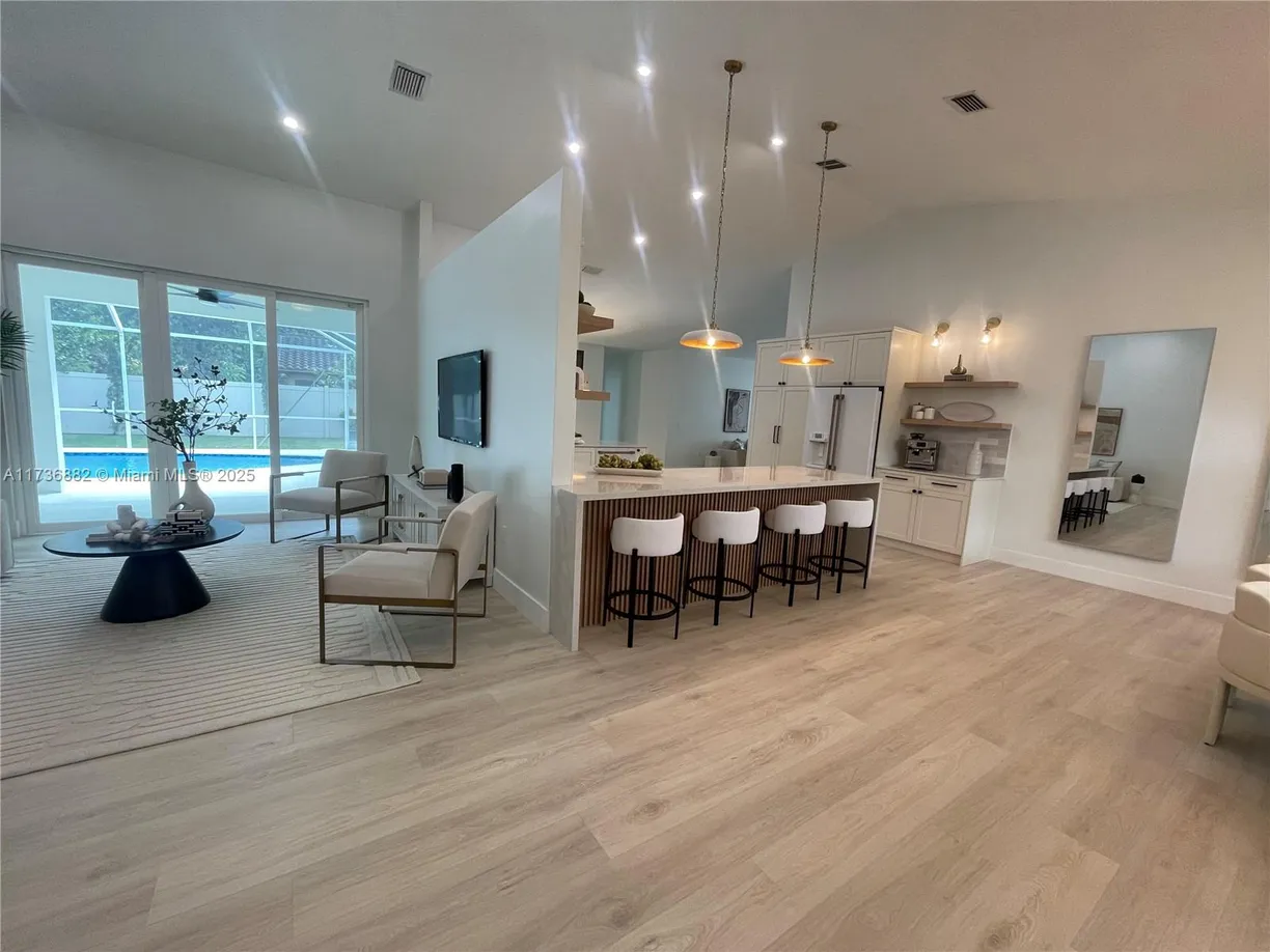 South Florida Real Estate | View 640 SW 101 Ave | Listing