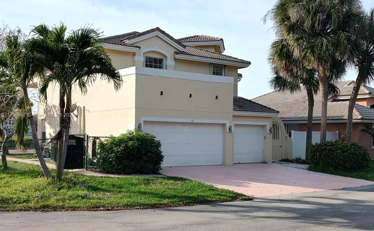 South Florida Real Estate | View 41 Citrus Park Dr, 41 | 5 Beds, 3 Baths