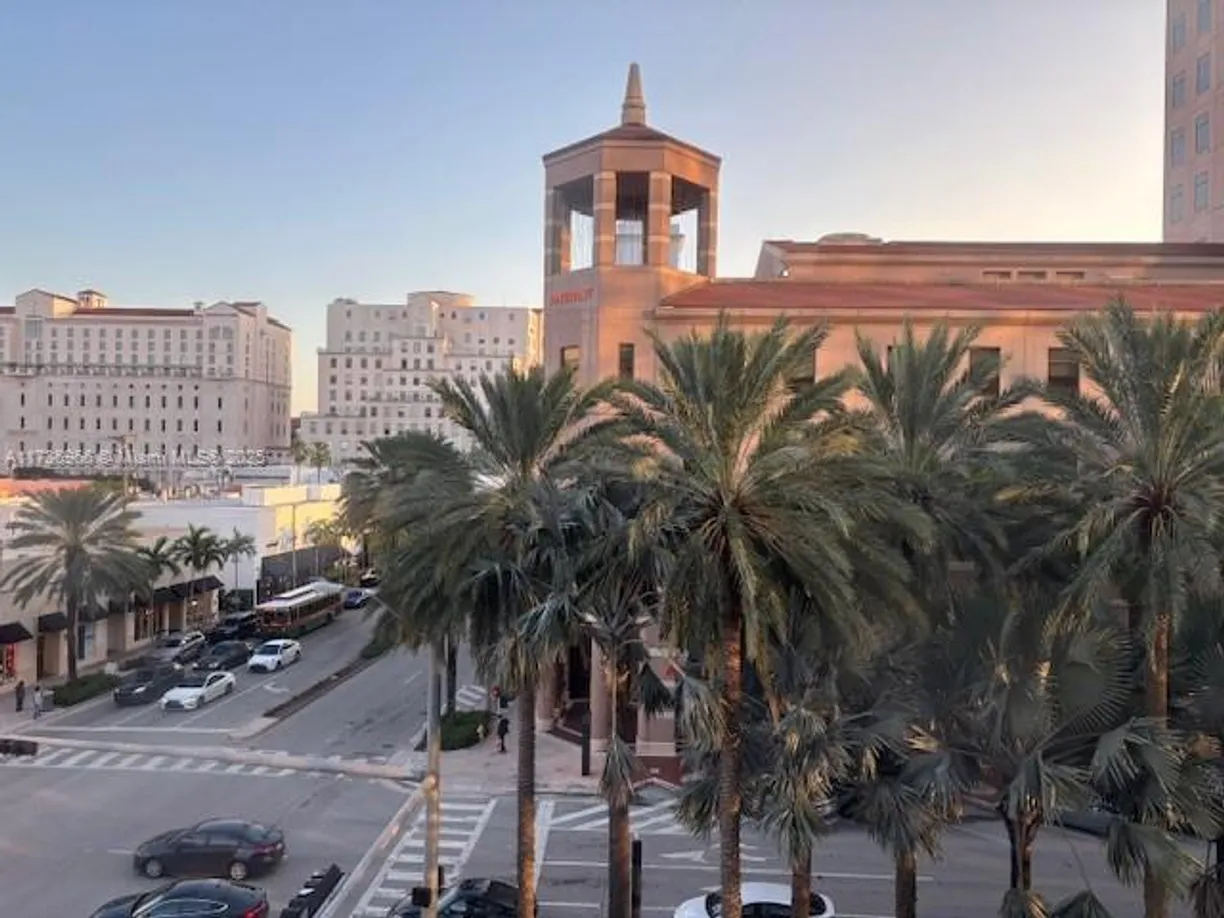South Florida Real Estate | View 201 Alhambra Cir, 500