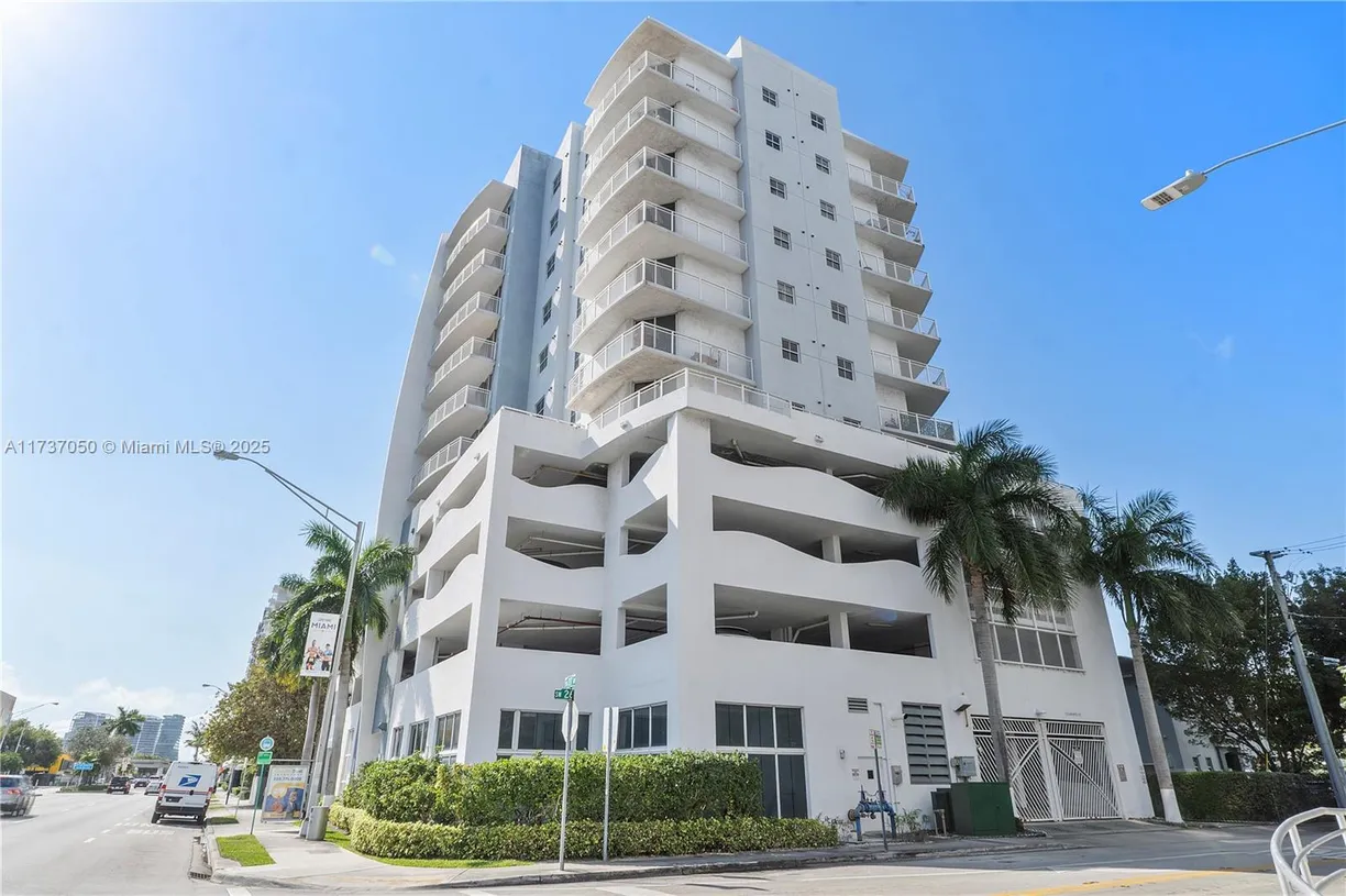 South Florida Real Estate | View 2600 SW 27th Ave, PH07 | 1 Bed, 1 Bath