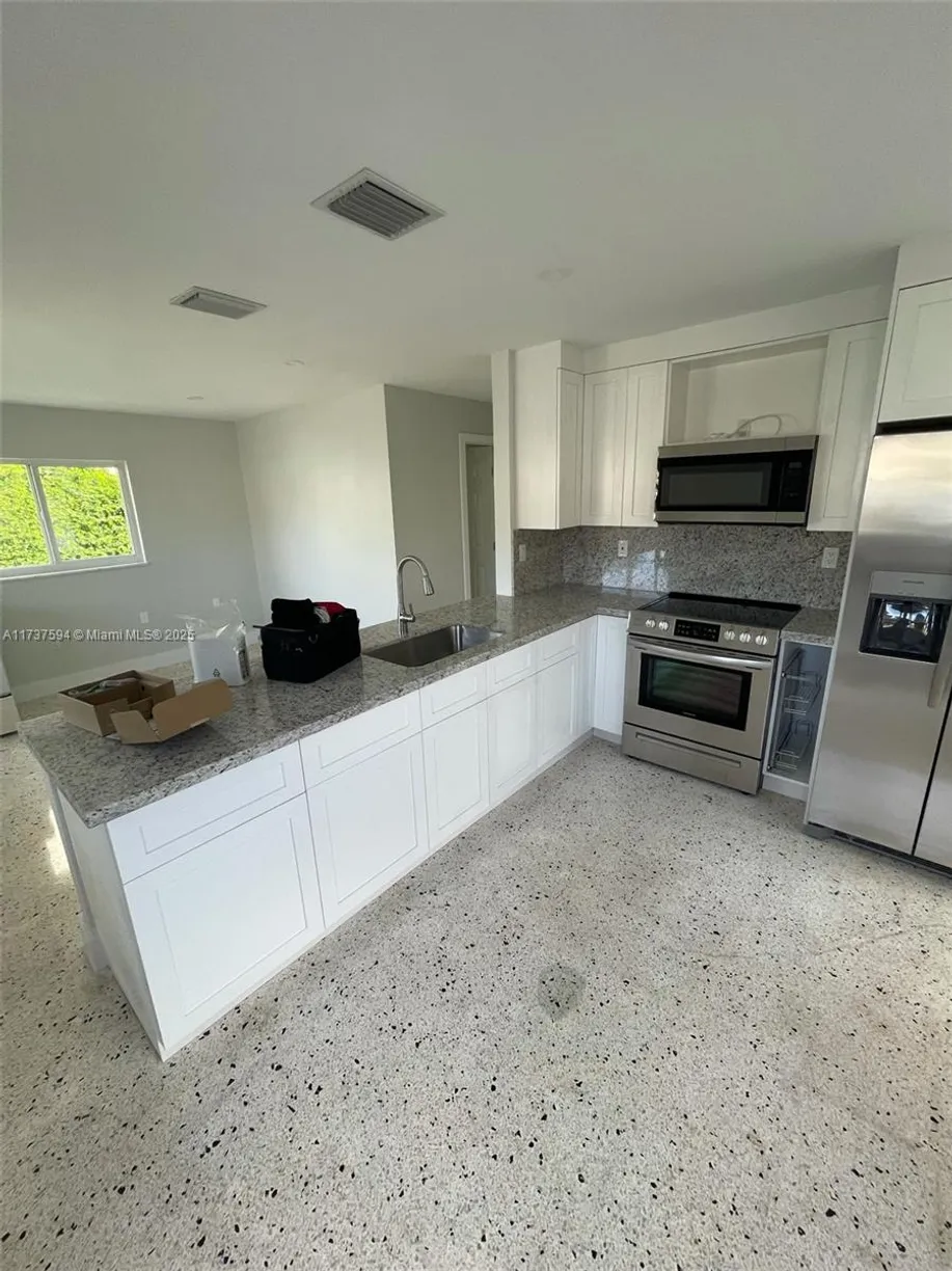 South Florida Real Estate | View 3518 SW 24th Ter, 3518 | Listing
