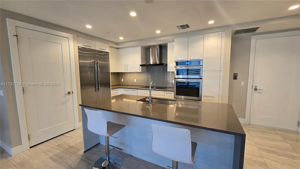 South Florida Real Estate | View 100 E Las Olas Blvd, 2202 | Listing