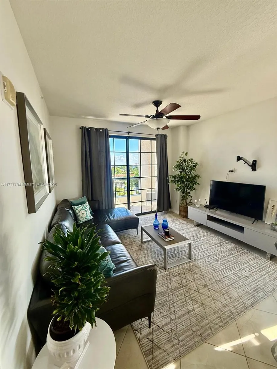 South Florida Real Estate | View 233 S Federal Hwy, 725 | 2 Beds, 2 Baths