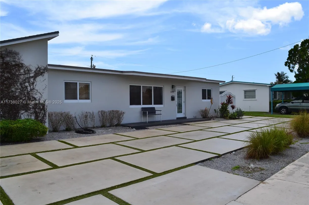 South Florida Real Estate | View 3221 SW 93rd Pl, A | 1 Bed, 1 Bath