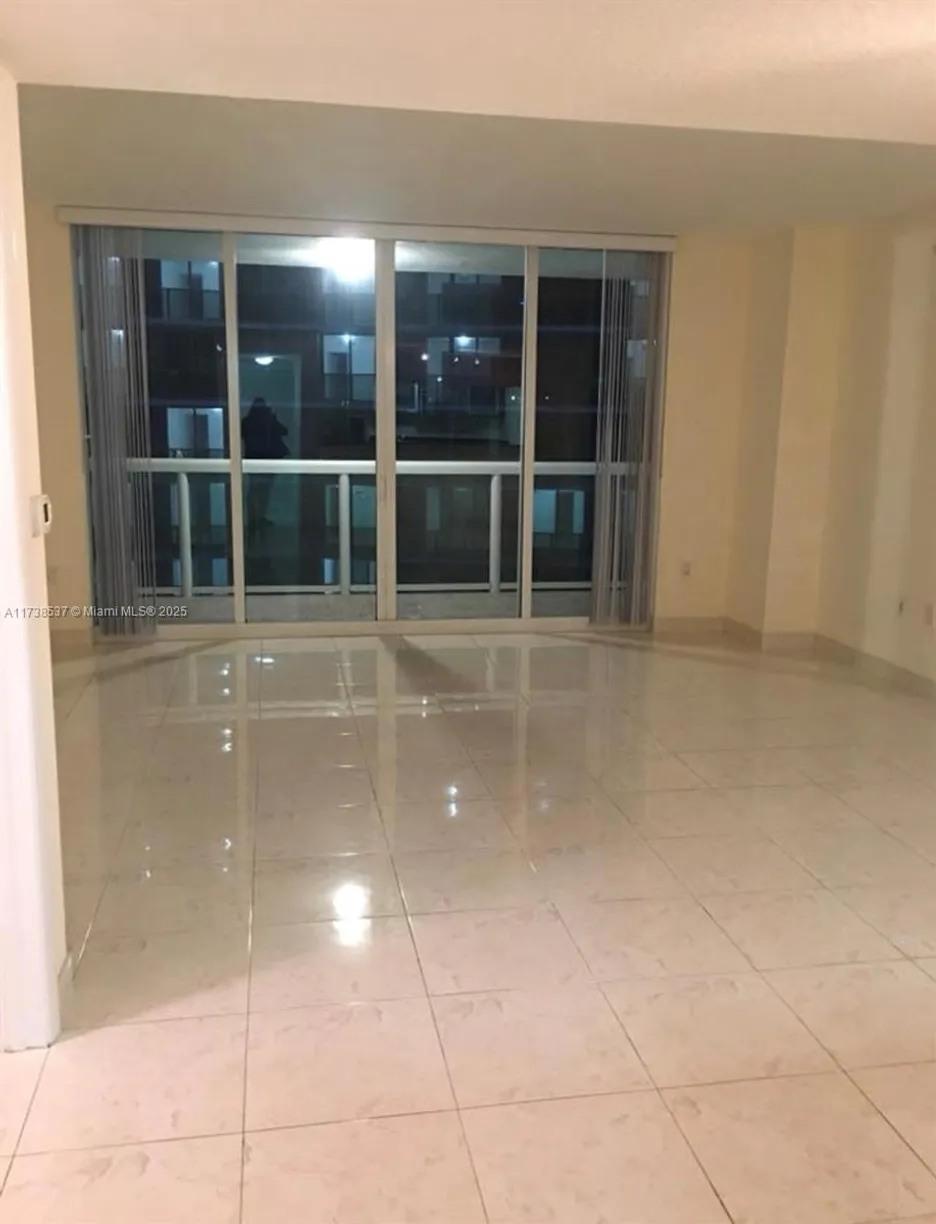 South Florida Real Estate | View 1800 N Bayshore Dr, 3311 | 1 Bed, 1 Bath