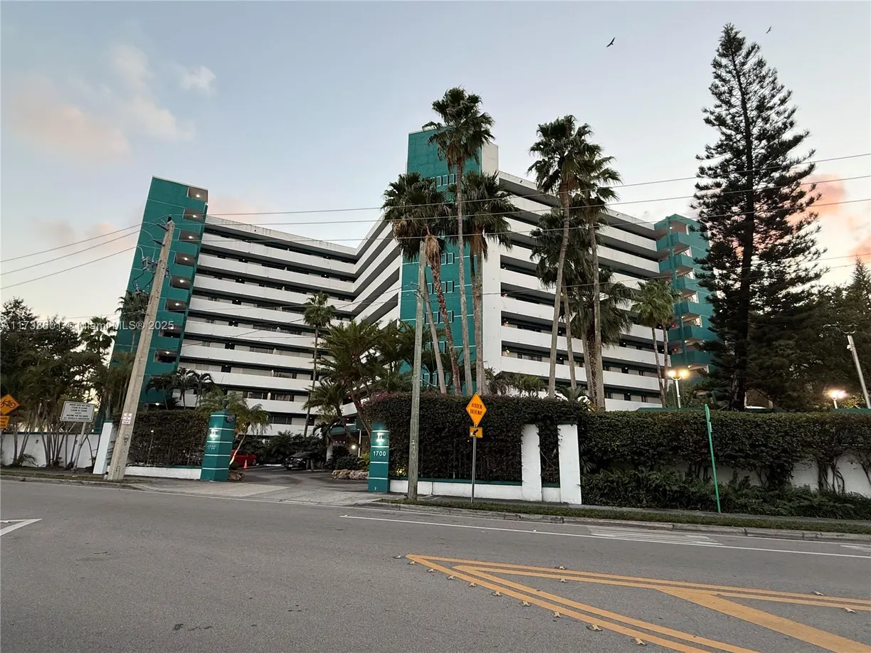 South Florida Real Estate | View 1700 NW N River Dr, 102 | Listing