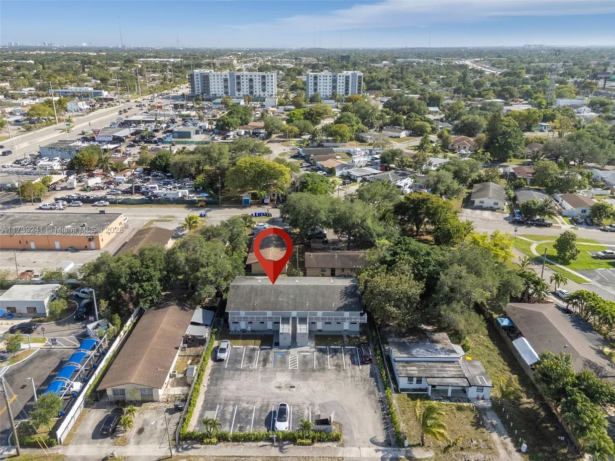 South Florida Real Estate | View 6034 Arthur St, 7 | 1 Bed, 1 Bath