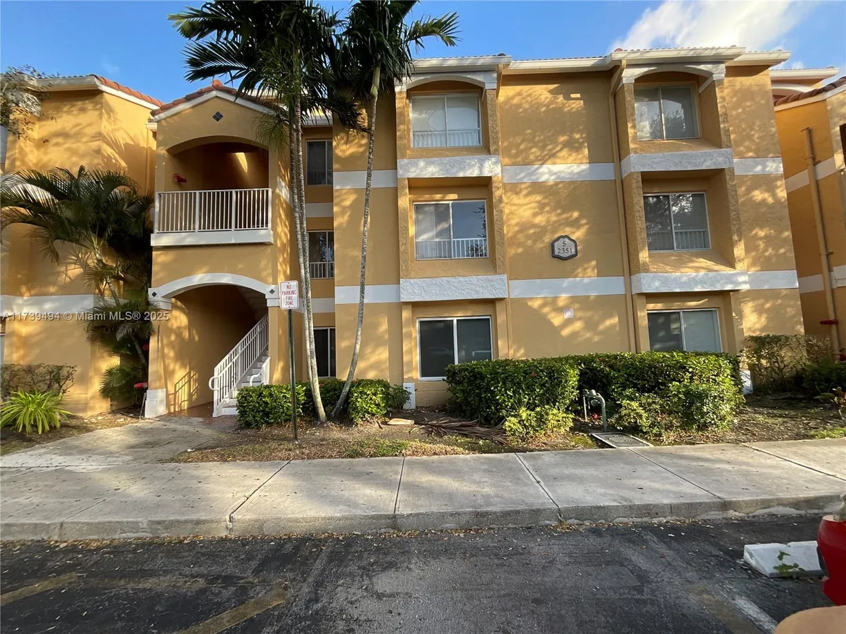 South Florida Real Estate | View 2351 NW 33rd St, 509 | Listing