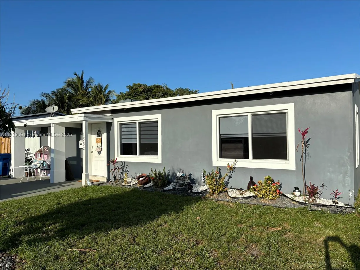 South Florida Real Estate | View 1332 SW 22nd Ave | Listing