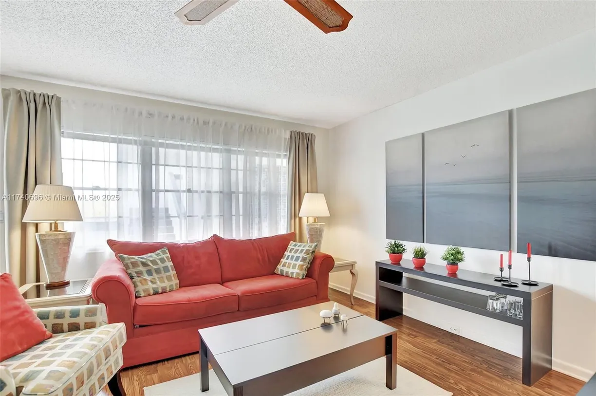 South Florida Real Estate | View 3034 Harwood D, 3034 | Listing