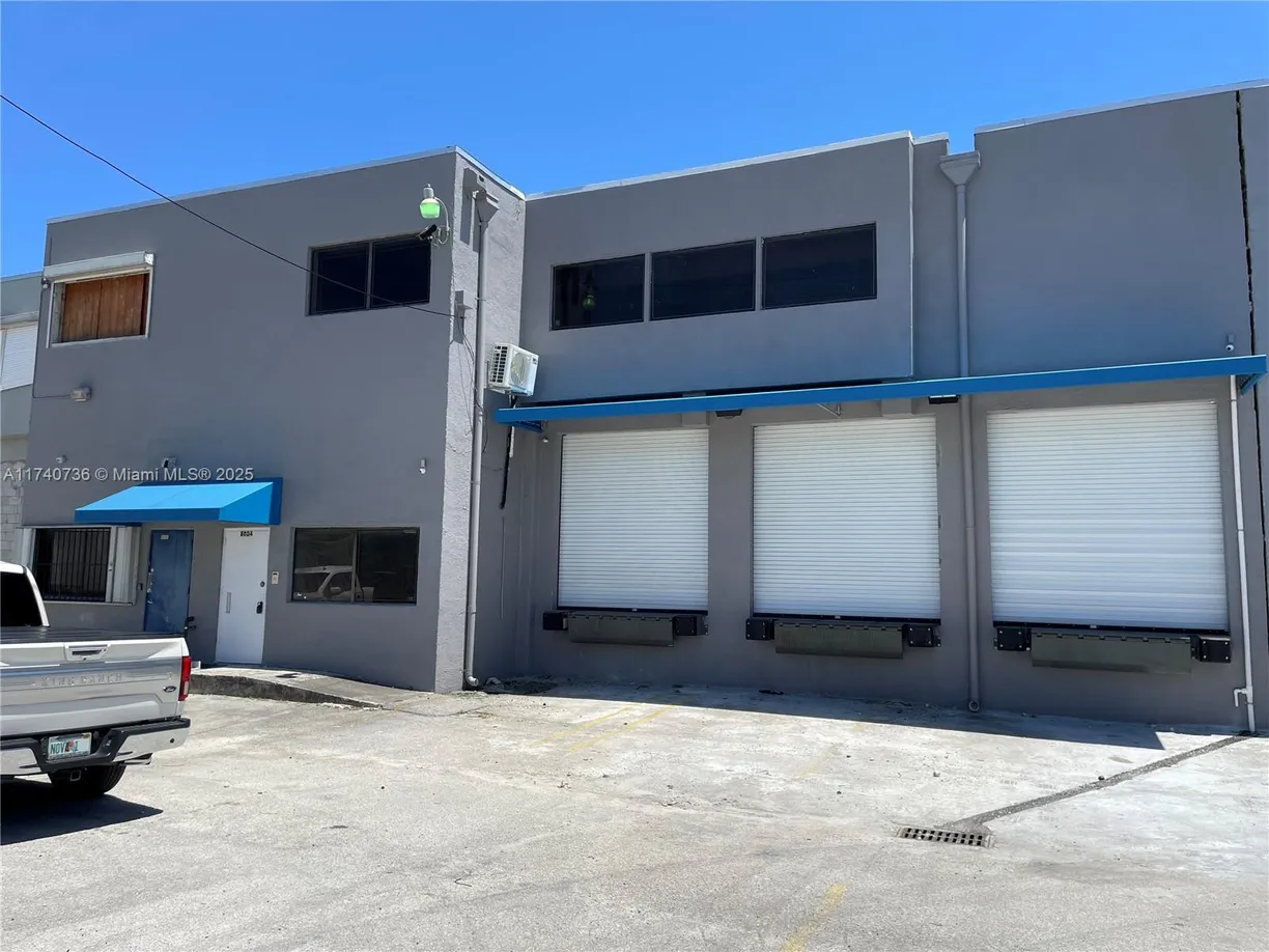 South Florida Real Estate | View 8004 NW 68th St