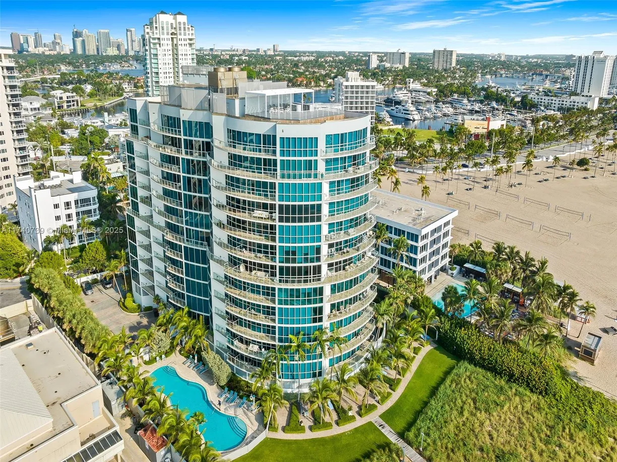 South Florida Real Estate | View 1200 Holiday Dr, 208 | 1 Bed, 1 Bath