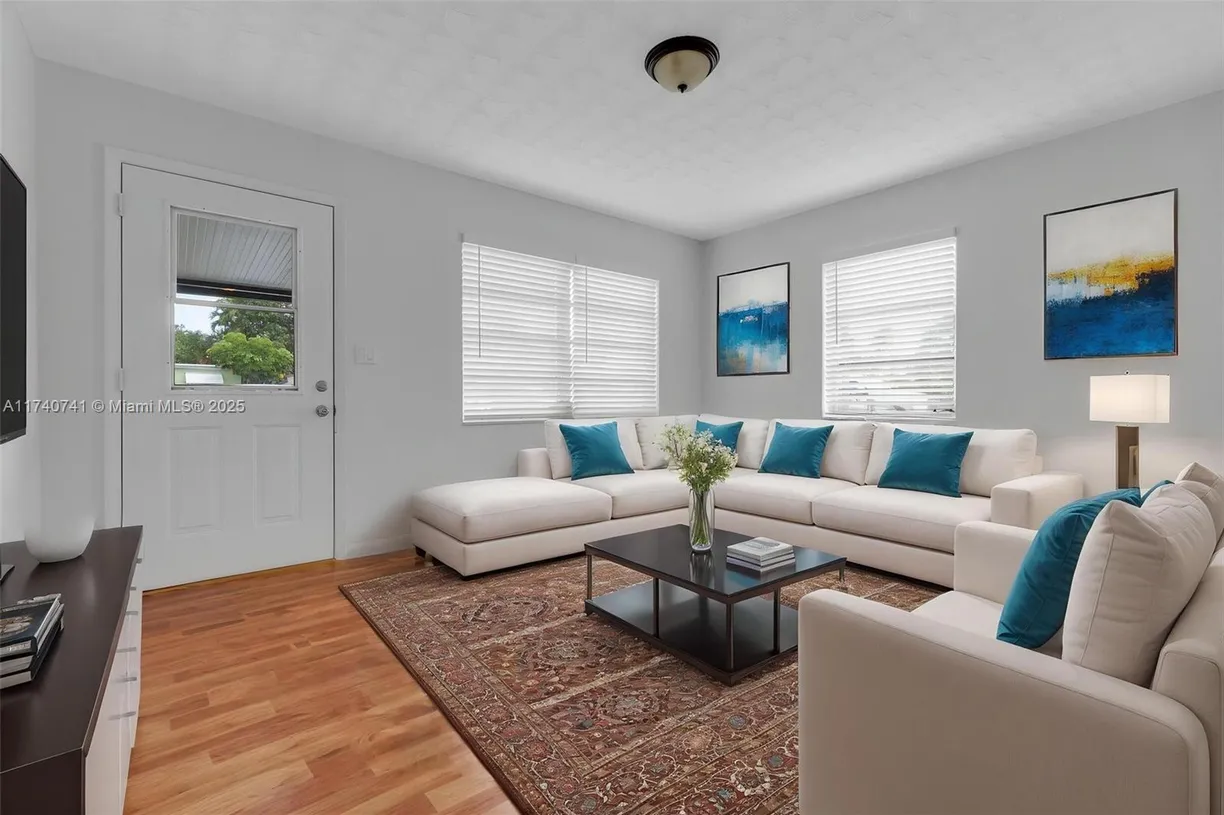 South Florida Real Estate | View 6340 Dawson, 1 | 1 Bed, 1 Bath
