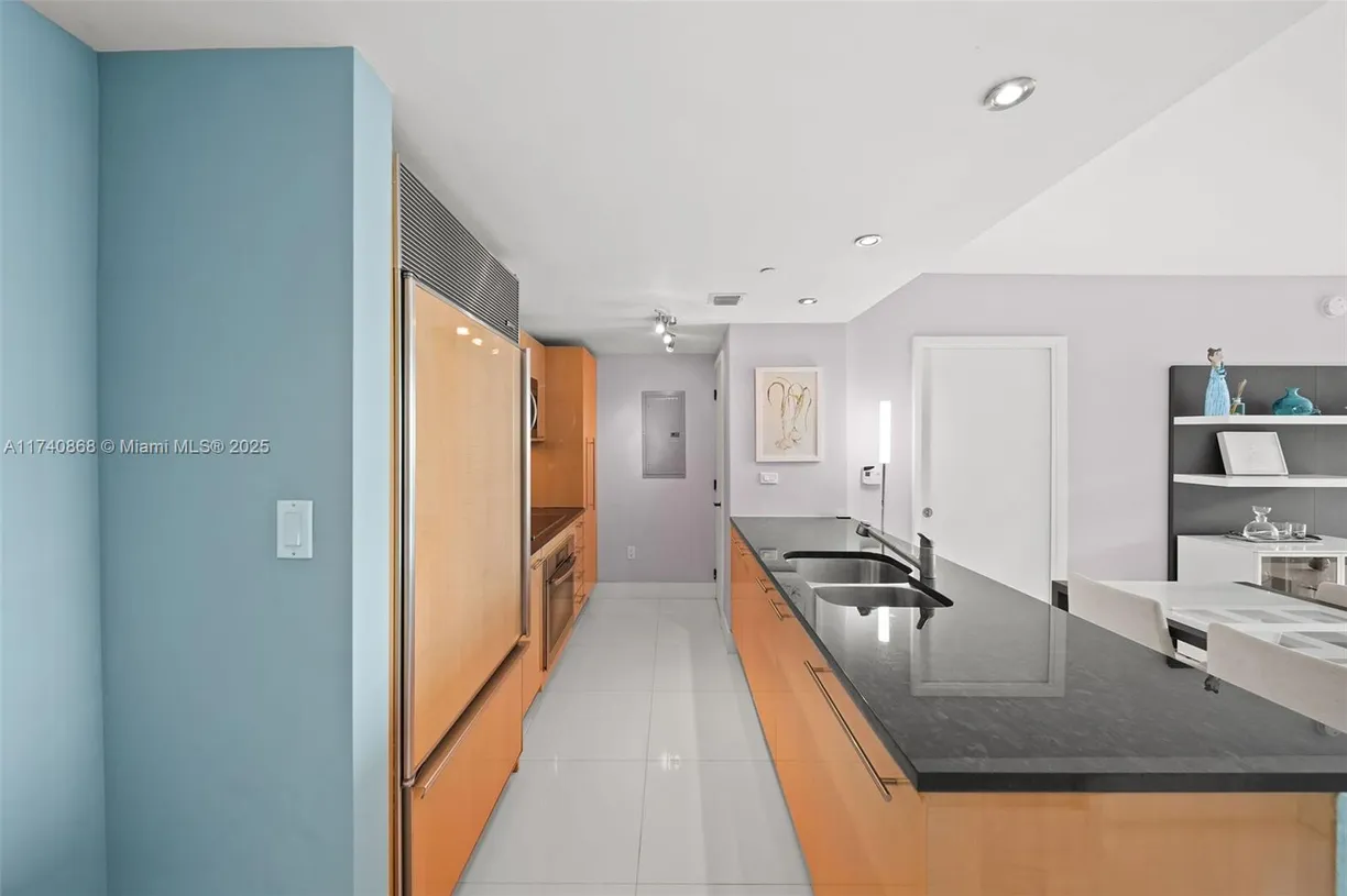 South Florida Real Estate | View 6801 Collins Ave, 1214 (Deed Number 1206) | Listing