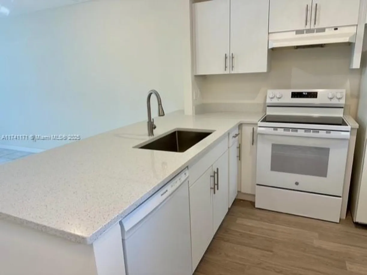 South Florida Real Estate | View 5001 W Oakland Park Blvd, 109 | Listing