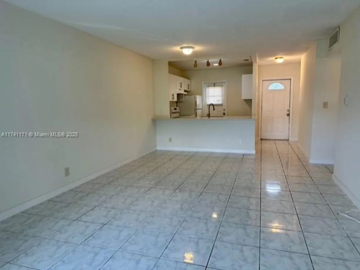 South Florida Real Estate | View 5001 W Oakland Park Blvd, 109 | Listing