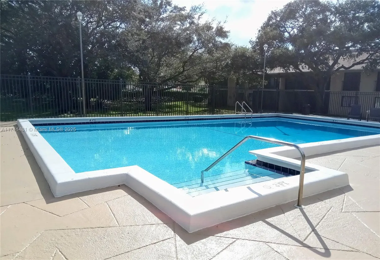 South Florida Real Estate | View 5825 Washington St, 39 | 1 Bed, 1 Bath