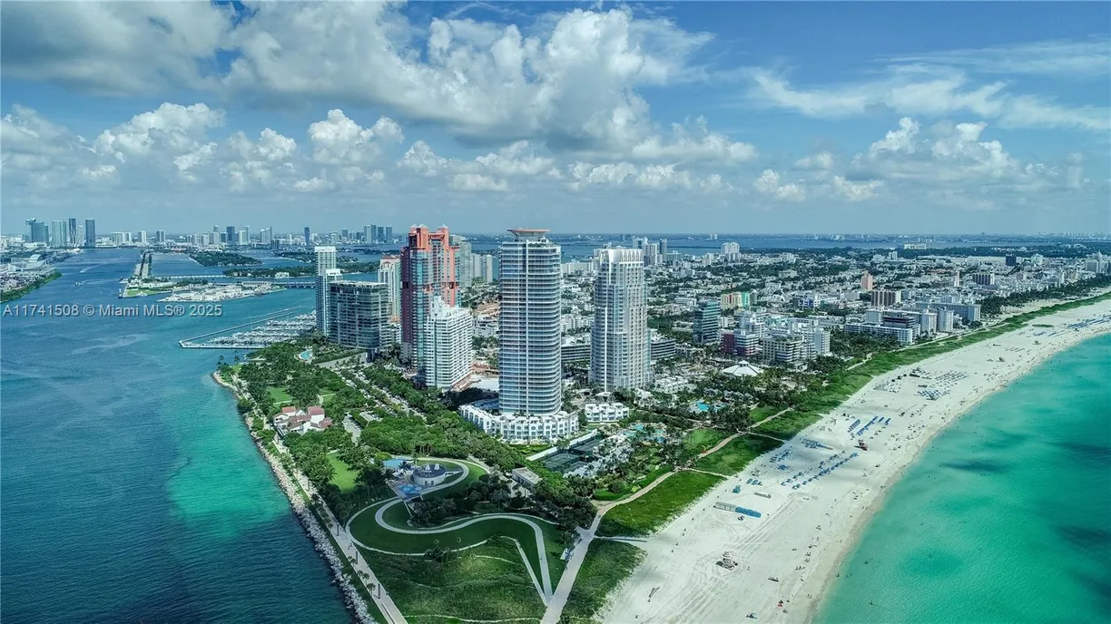 South Florida Real Estate | View 50 S Pointe Dr, 2004 | 2 Beds, 2 Baths