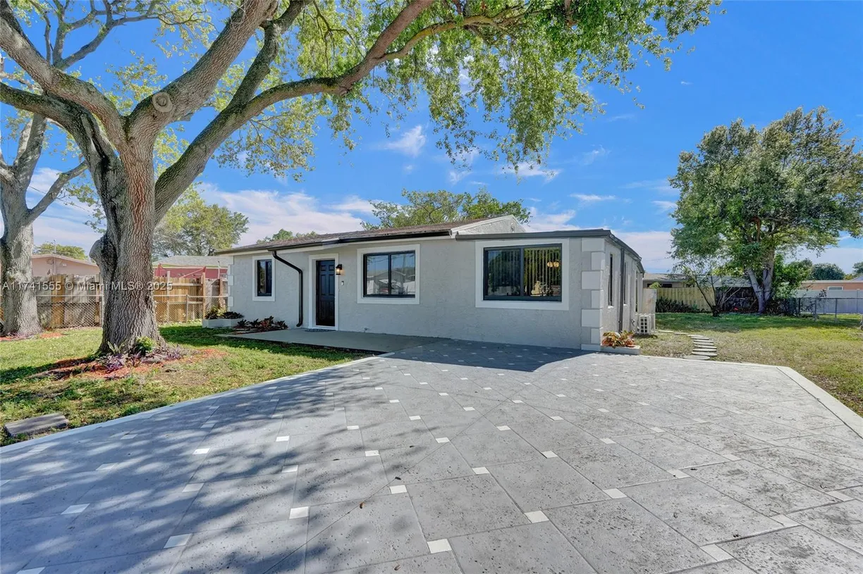 South Florida Real Estate | View 136 Miami Gardens Rd | 3 Beds, 1 Bath