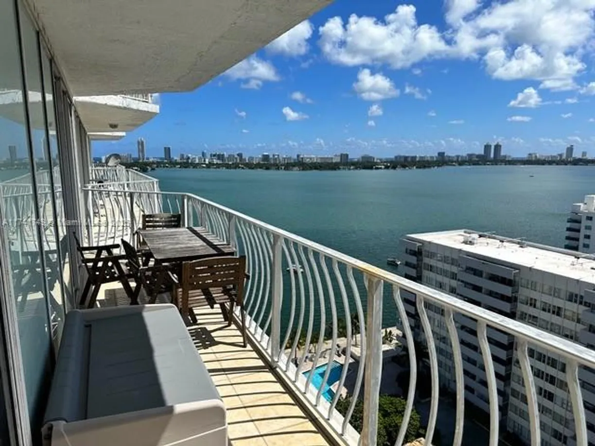South Florida Real Estate | View 7601 E Treasure Dr, 1905 | Listing