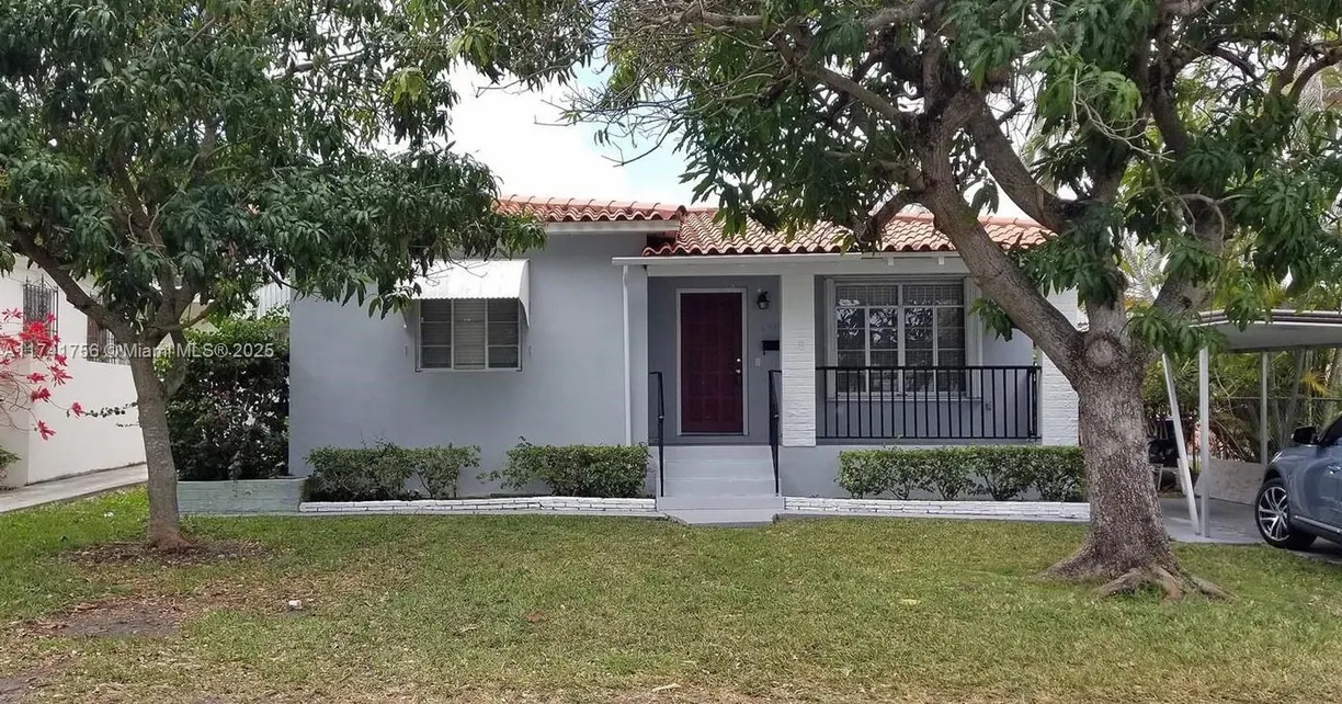 South Florida Real Estate | View 2920 SW 38th Ct | 2 Beds, 1 Bath