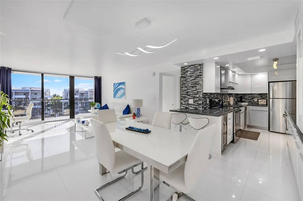 South Florida Real Estate | View 3031 N Ocean Blvd, 604 | 2 Beds, 2 Baths