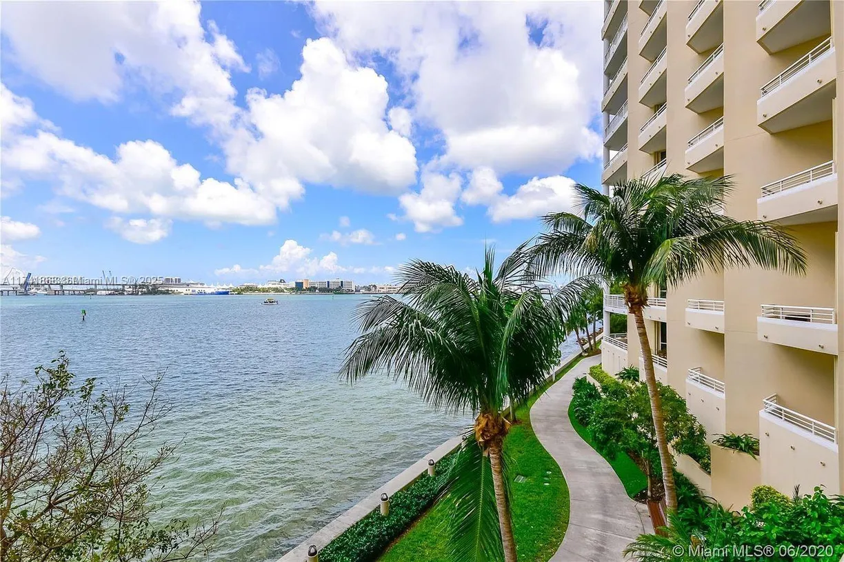 South Florida Real Estate | View 888 Brickell Key Dr, 600 | Listing