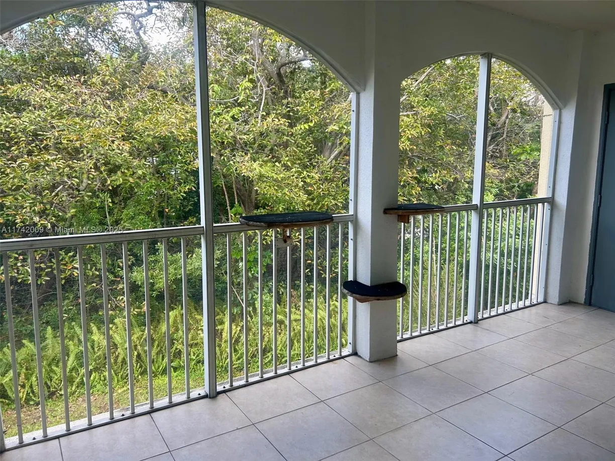 South Florida Real Estate | View 815 W Boynton Beach Blvd, 9-207 | Listing