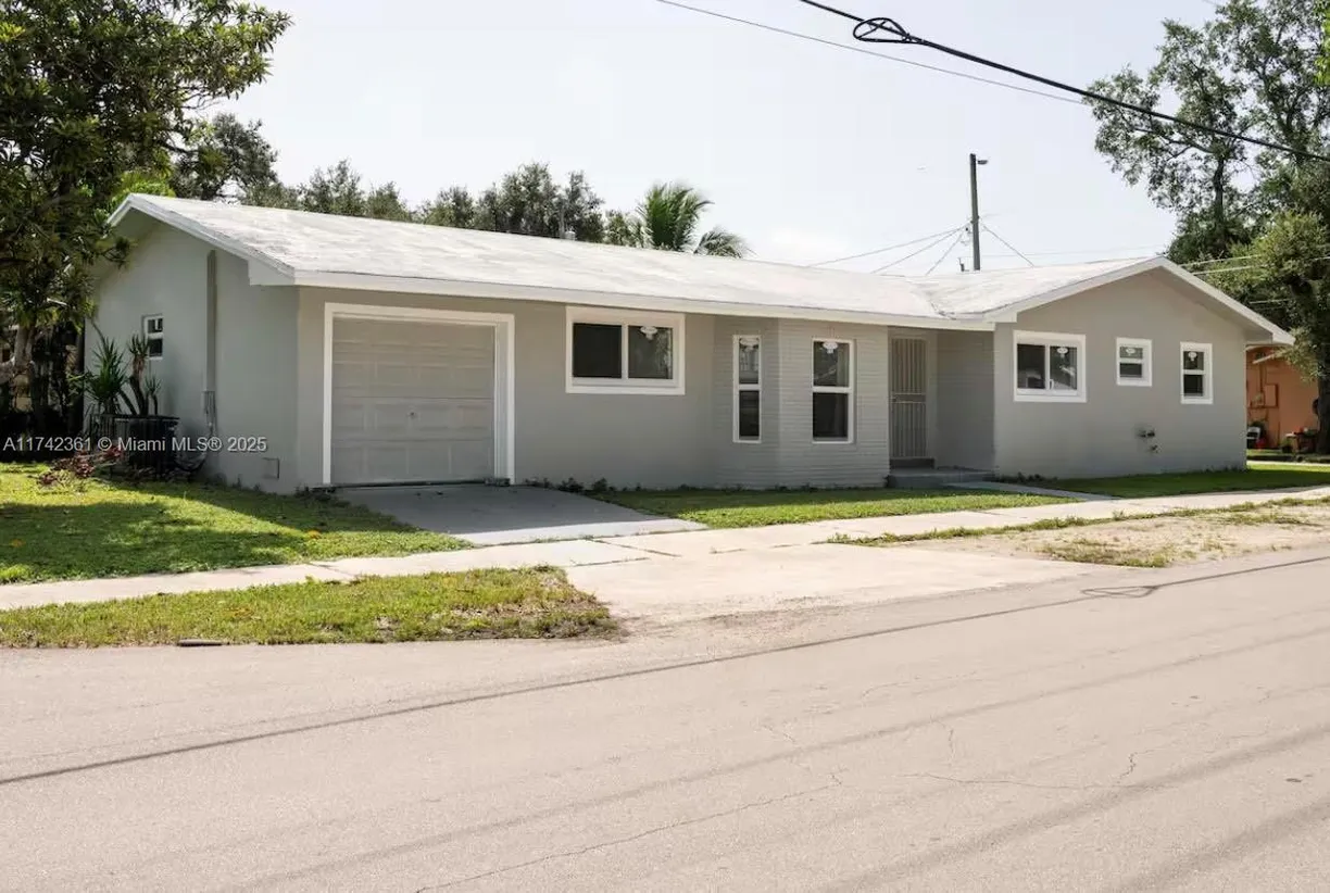 South Florida Real Estate | View 2260 Charleston St | Listing