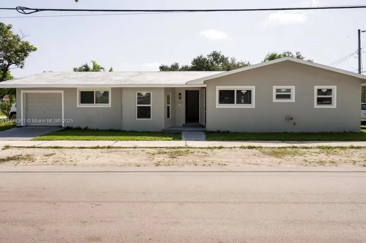 South Florida Real Estate | View 2260 Charleston St | Listing