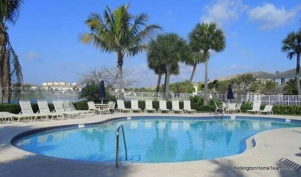 South Florida Real Estate | View 5227 Palmbrooke Cir, 5227 | Listing
