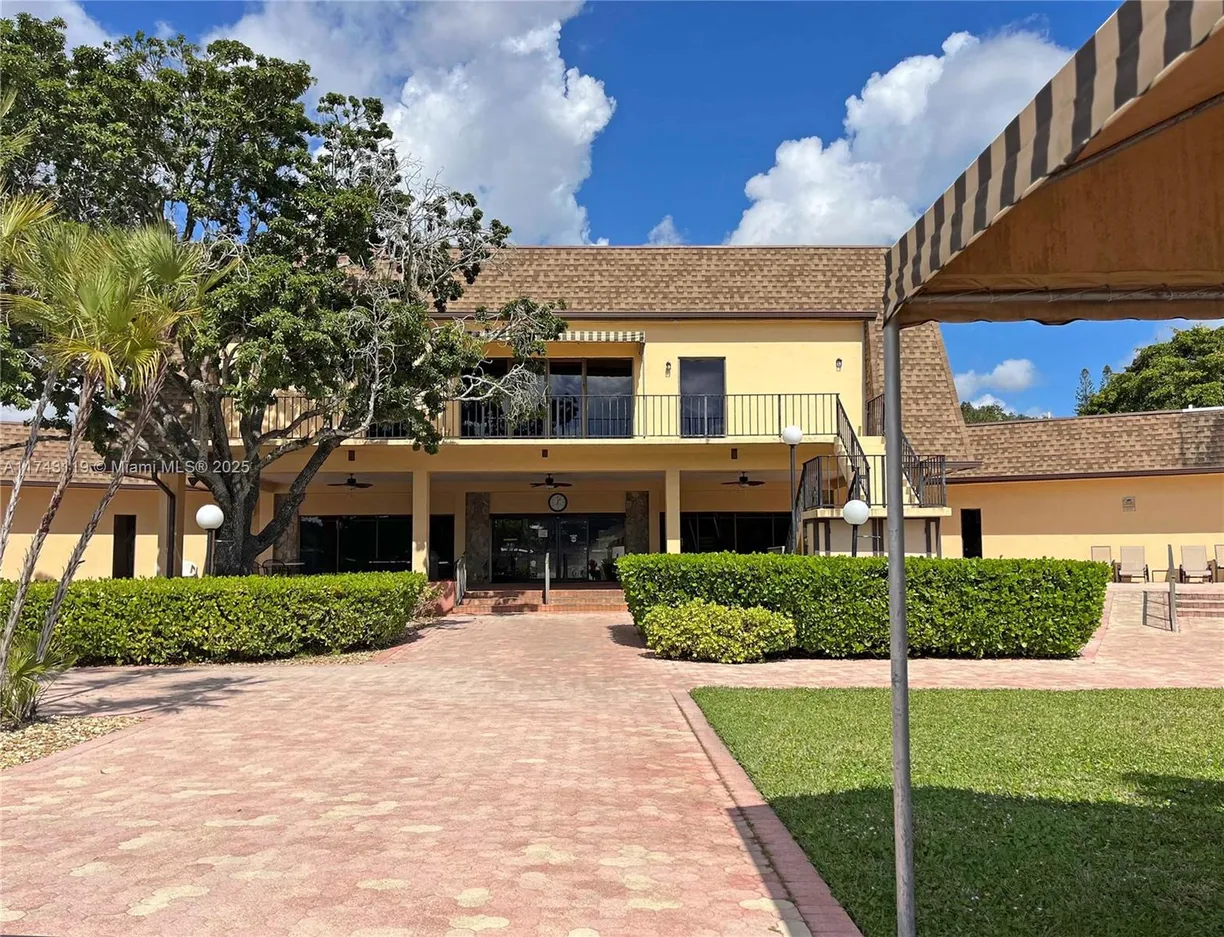 South Florida Real Estate | View 251 Berkley Rd, 203 | Listing