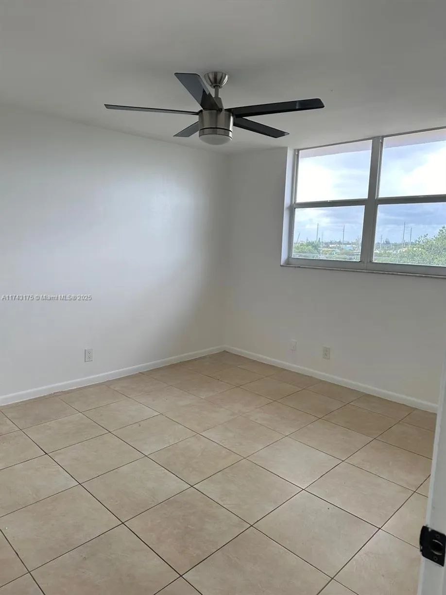 South Florida Real Estate | View 1830 Dixieanna St, 606 | Listing