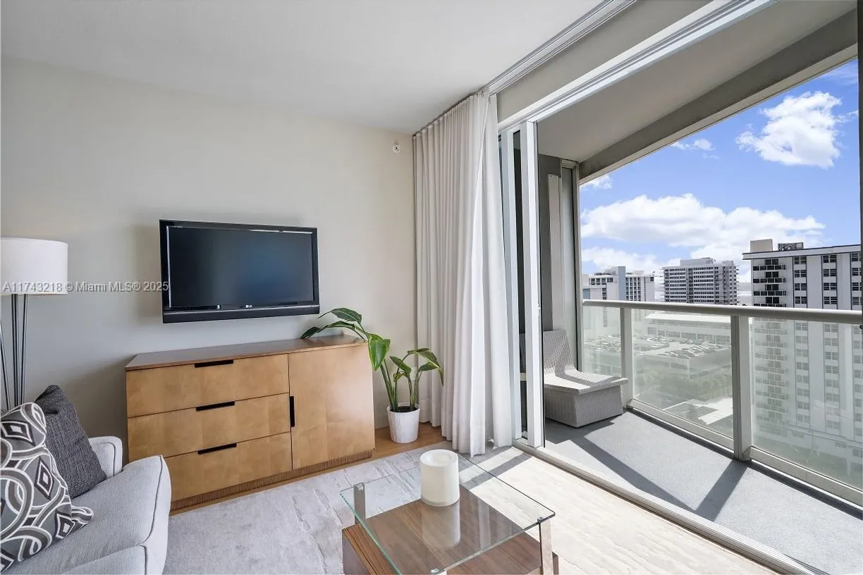 South Florida Real Estate | View 3101 Bayshore Dr, 1201 | 1 Bed, 1 Bath