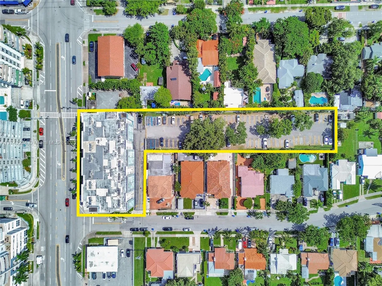 South Florida Real Estate | View 2575 SW 27th Ave, 508 | Listing