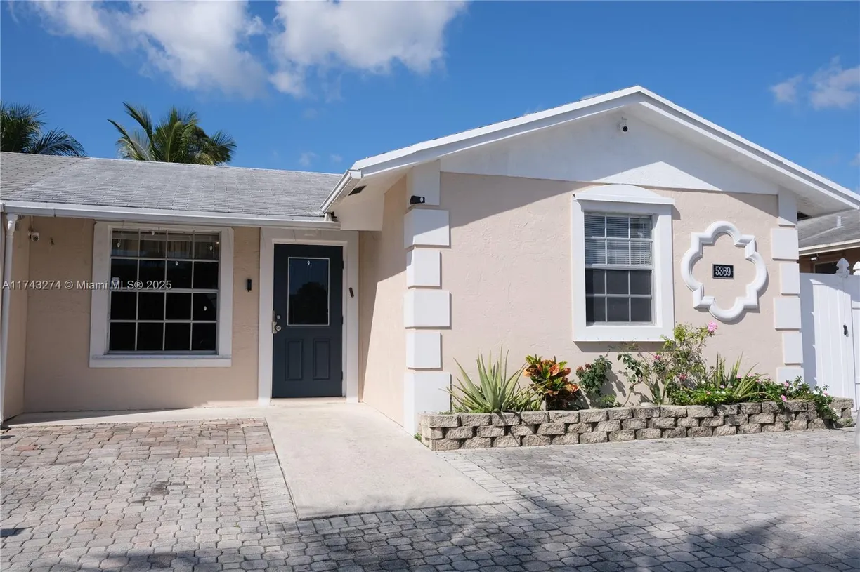 South Florida Real Estate | View 5369 Cannon Way, 5369 | 2 Beds, 2 Baths
