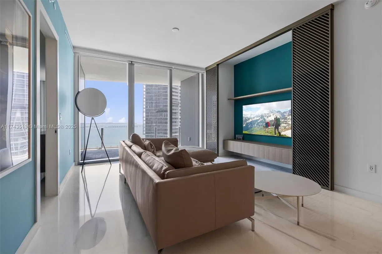 South Florida Real Estate | View 300 Biscayne Blvd Way, 2505 | Listing