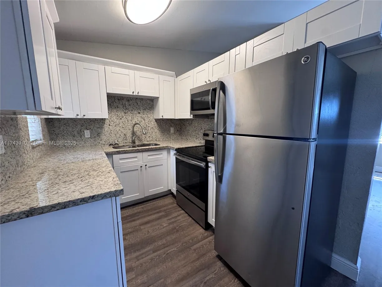 South Florida Real Estate | View 1613 NW 15th Pl | Listing