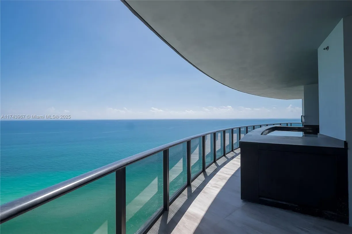 South Florida Real Estate | View 18555 Collins Ave, 2705 | 3 Beds, 4 Baths